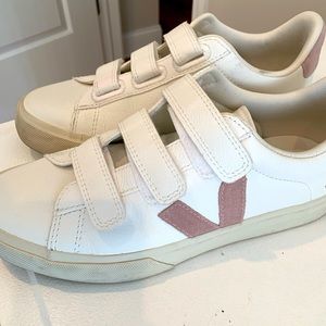 Veja pink Recife size 39